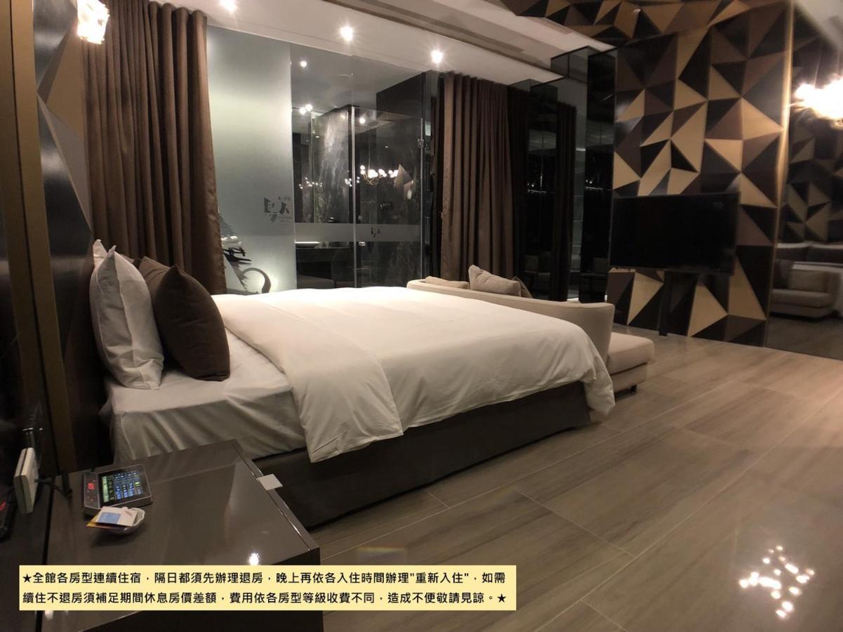 Birdman Motel Taichung Luaran gambar